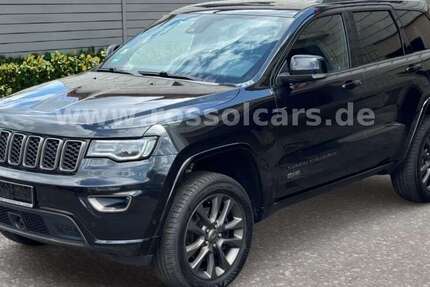 Jeep Grand Cherokee 173.566 km 17.900 &euro; Mücke 35325