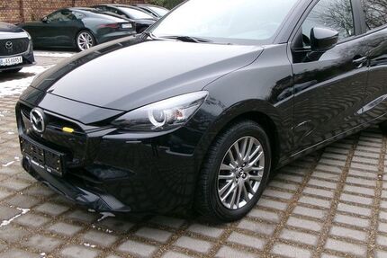 Mazda 2 32.246 km 17.990 &euro; Berlin 13407