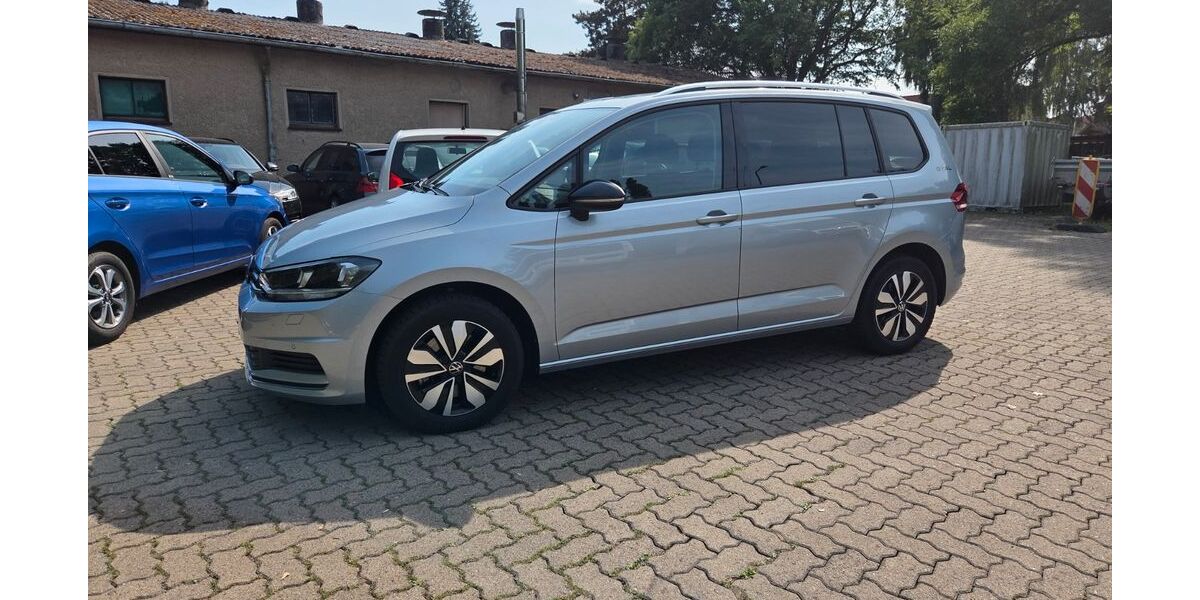 VW Touran 22.670 km 29.999 &euro; Isernhagen 30916