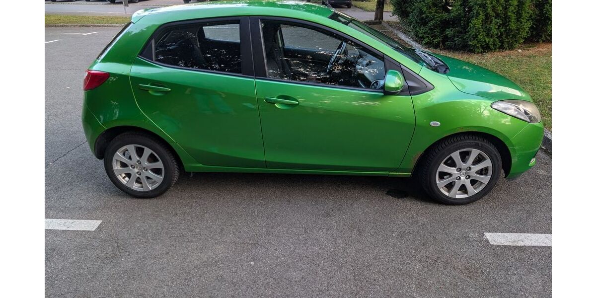 Mazda 2 212.000 km 850 &euro; Tübingen 72072