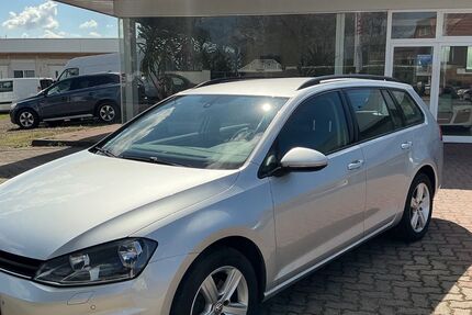 VW Golf 278.000 km 4.880 &euro; Möser 39291
