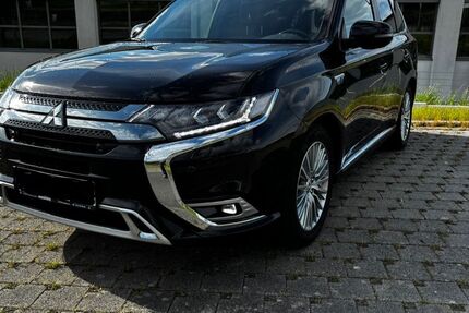 Mitsubishi Plug-in Hybrid Outlander 81.000 km 21.999 &euro; Assamstadt 97959