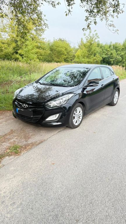 i30