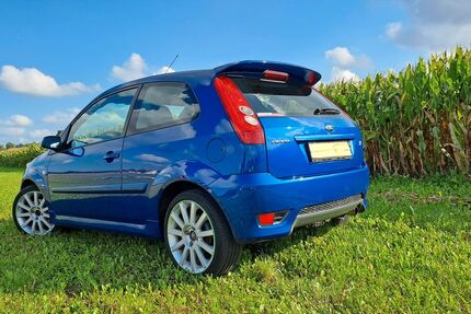 Ford Fiesta 151.426 km 3.700 € Geisenfeld 85290