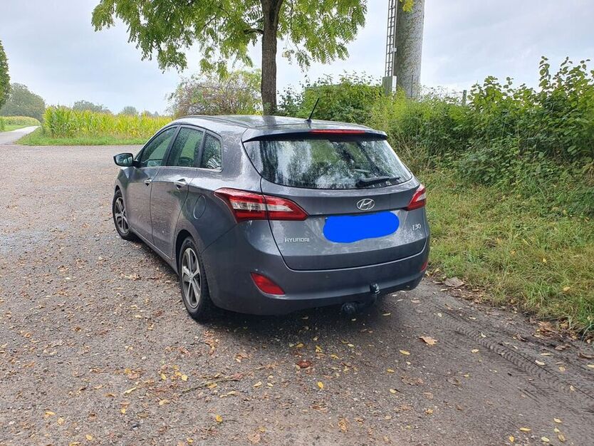 i30