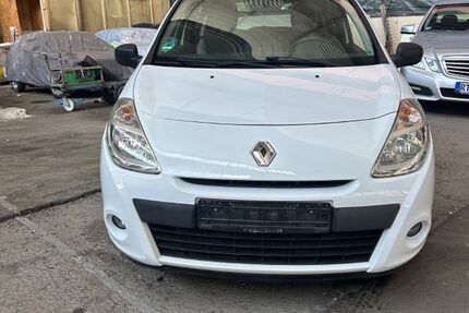 Renault Clio 196.400 km 1.880 &euro; Lichtenstein 72805