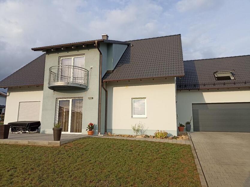 Attraktives Einfamilienhaus 5 Zimmer in Mistelgau ab 15.10.25
