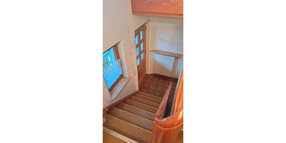 Einfamilienhaus Lichtenfels - 7 Zimmer, 144 m&sup2;, 335.000&euro; | Angebot:25755550