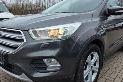 Ford Kuga 207.966 km 8.990 &euro; Neumünster 24539