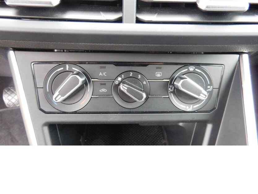VW Polo 1.0 Life MPI BMT 4Trg Klima Navi LED 21.400 km 15.390 € Vordorf 38533