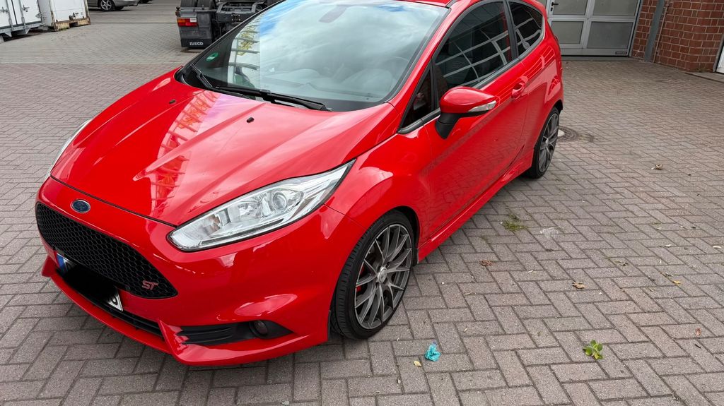 Ford Fiesta 192.000 km 5.900 &euro; Bochum 44892