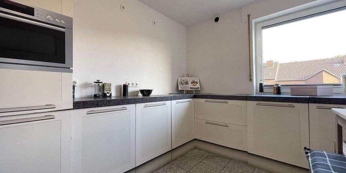 Etagenwohnung Alsdorf - 4 Zimmer, 123 m&sup2;, 299.000&euro; | Angebot:24035306