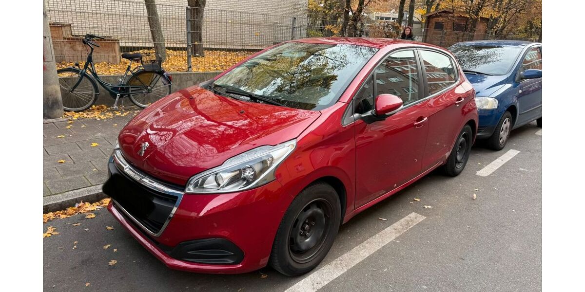 Peugeot 208 90.665 km 3.500 &euro; Nürnberg 90459