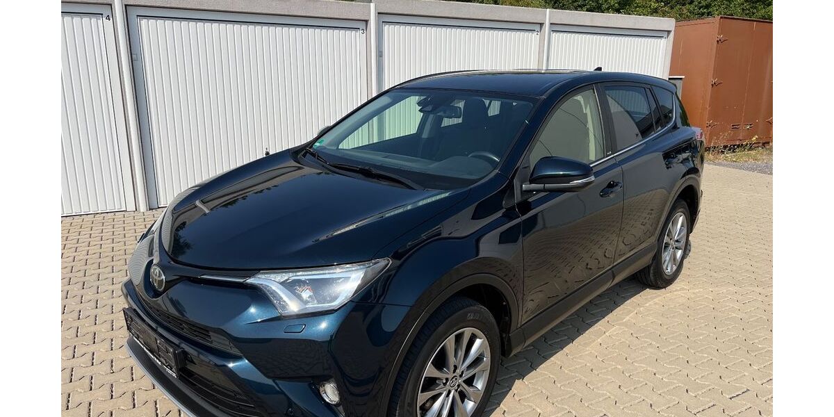 Toyota RAV 4 149.700 km 13.499 &euro; Nastätten 56355