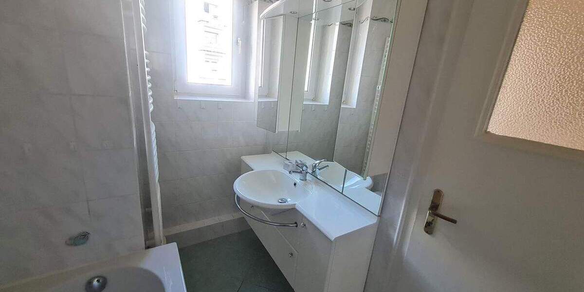 Etagenwohnung Bitterfeld-Wolfen Wolfen - 4 Zimmer, 83 m&sup2;, 78.500&euro; | Angebot:25731648