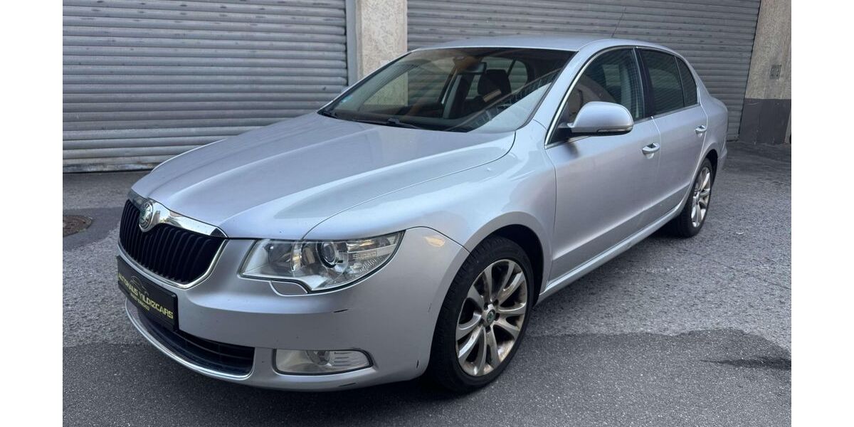 Skoda Superb 182.544 km 3.895 &euro; Altensteig 72213