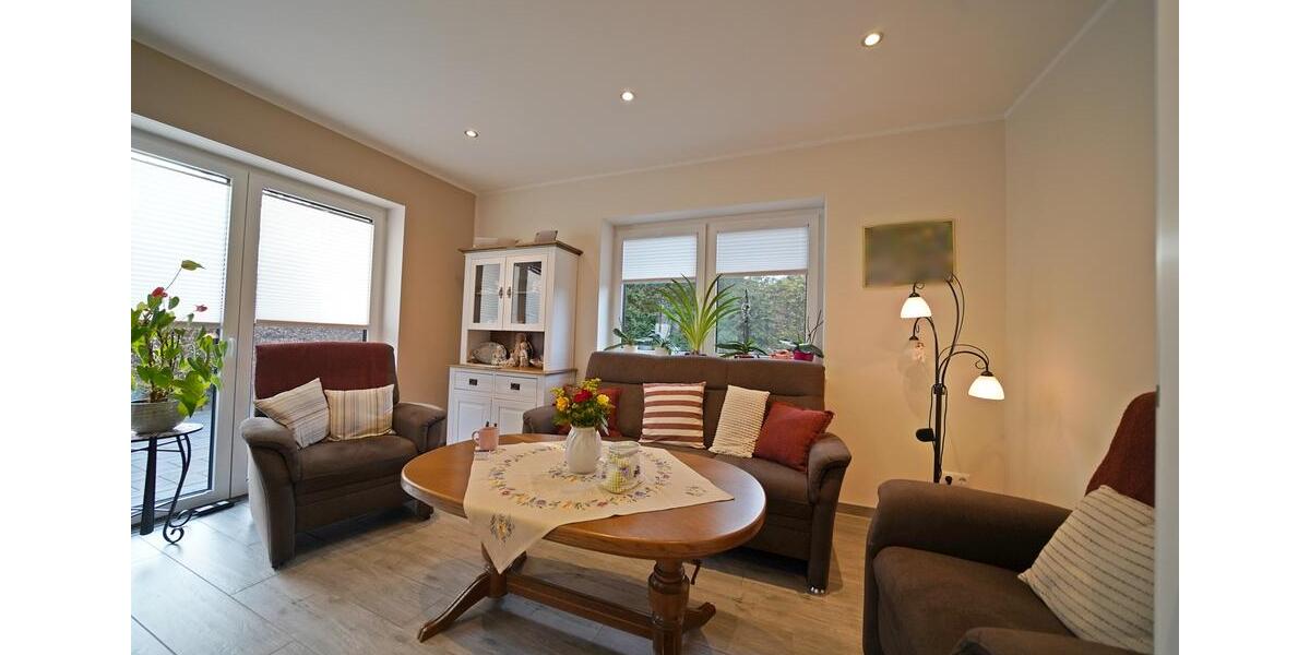 Bungalow Uplengen - 2 Zimmer, 75 m&sup2;, 930&euro; | Angebot:26198097