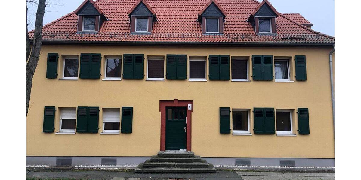 Wieder verfügbar!- Frisch renovierte 2 Zimmerwohnung mit Badewanne und Stellplatz 2 zimmer