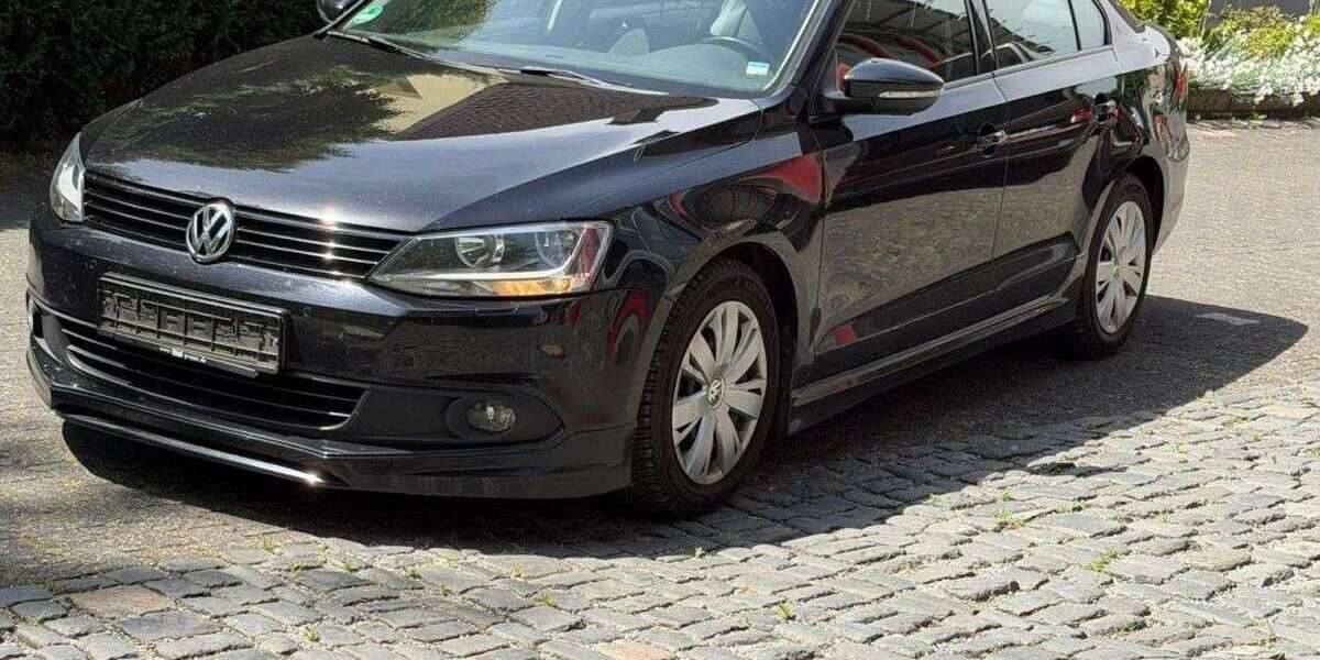 VW Jetta 198.000 km 2.599 &euro; Paderborn 33100