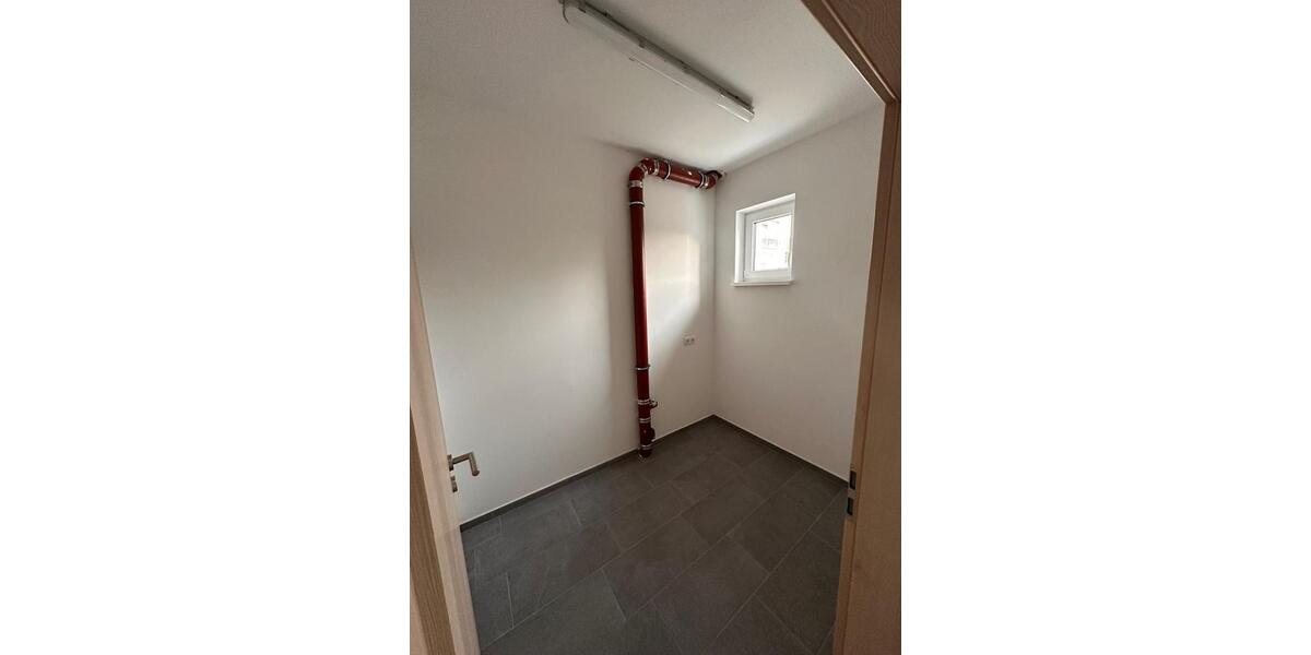 Einfamilienhaus Bad Neustadt an der Saale - 4 Zimmer, 156 m&sup2;, 1.400&euro; | Angebot:25103065