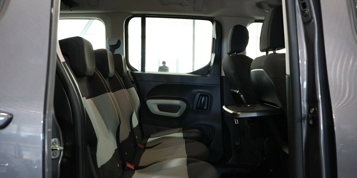 Citroen Berlingo 1.5 BLUE-HDI FEEL XL130 / 7-SITZER / 136.000 km 14.777 &euro; Hamm 59077
