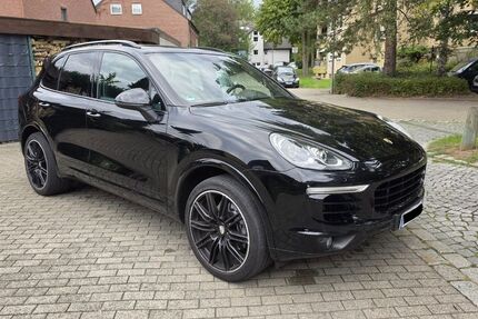 Porsche Cayenne 209.000 km 23.800 &euro; Bochum 44892