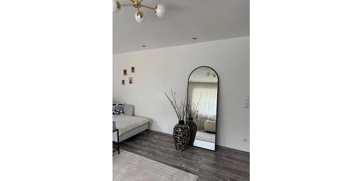 Erdgeschoßwohnung Rottenburg am Neckar - 3 Zimmer, 100 m&sup2;, 1.700&euro; | Angebot:26660130
