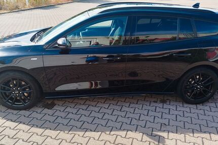 Ford Focus 78.500 km 14.500 € Hockenheim 68766
