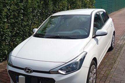 Hyundai i20 104.000 km 6.900 &euro; Nettetal 41334