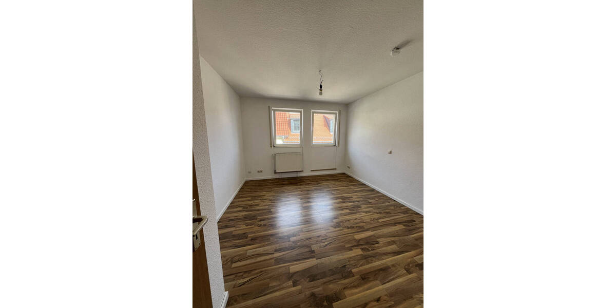 Etagenwohnung Oschatz - 3 Zimmer, 73 m&sup2;, 69.000&euro; | Angebot:26081036