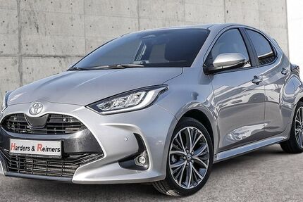 Toyota Yaris 14.701 km 26.880 € Itzehoe 25524