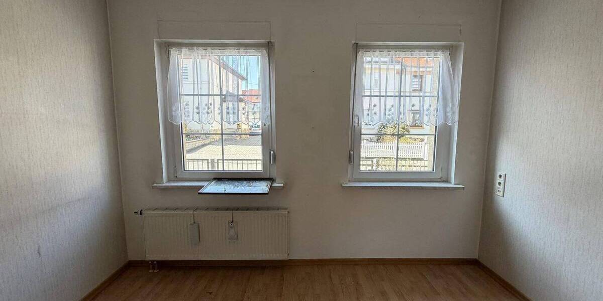 Reihenmittelhaus Apolda - 5 Zimmer, 109 m&sup2;, 179.000&euro; | Angebot:26331121