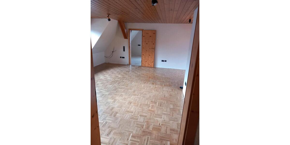 Dachgeschoss Wohnung 83 m2 4,5 Zimmer 4.5 zimmer
