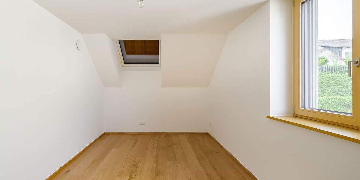 Mehrfamilienhaus, Wohnhaus Malsch Waldprechtsweier - 8 Zimmer, 222 m&sup2;, 795.000&euro; | Angebot:25862351