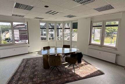 Büro in Gummersbach 2.665 € 275 m² zimmer