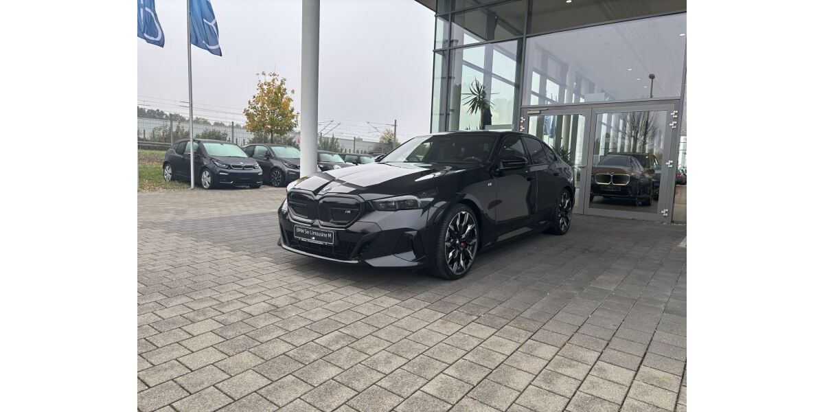 BMW i5 18.000 km 88.539 &euro; Bayreuth 95447
