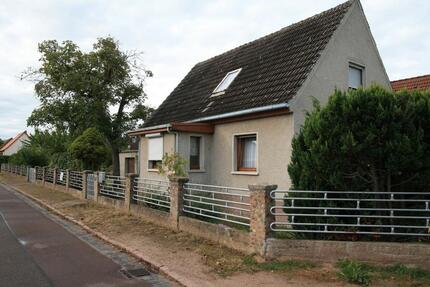 Haus Dessau-Roßlau Dessau - 3 Zimmer, 85 m&sup2;, 175.000&euro; | Angebot:26226760