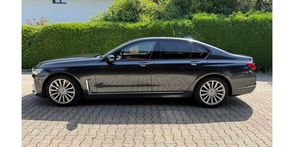 BMW 750 112.913 km 50.900 &euro; Oberstdorf 87561