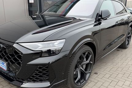 Audi RSQ8 5.000 km 169.990 &euro; Bad Segeberg 23795