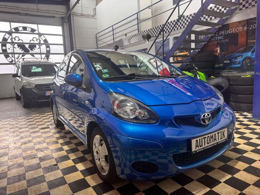 Aygo (X)