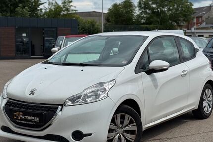 Peugeot 208 119.605 km 2.299 &euro; Düren 52349