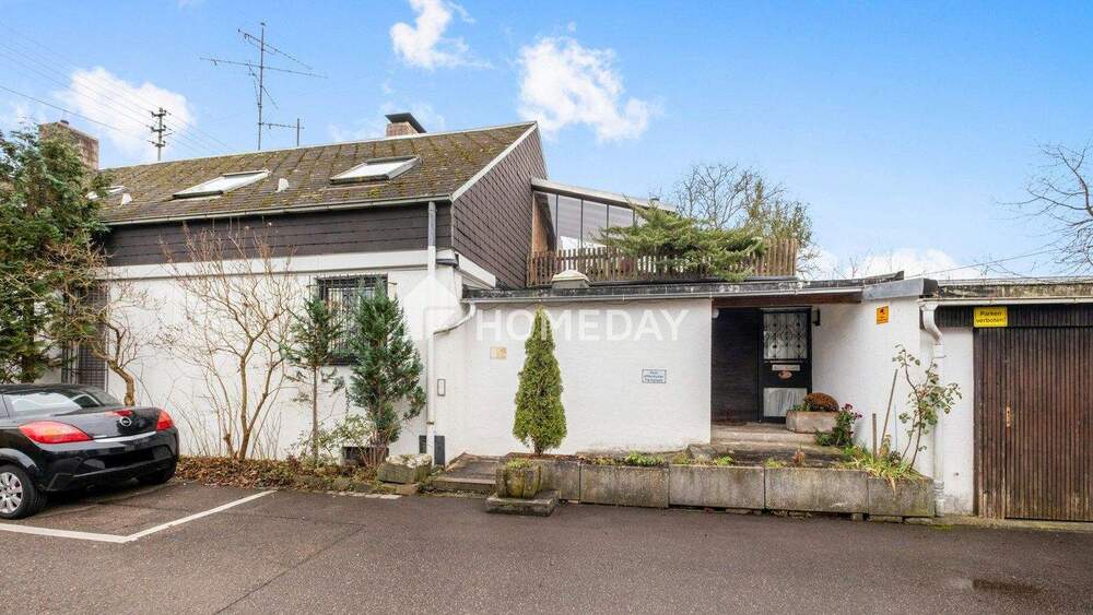 Großzügiges Einfamilienhaus mit Einliegerwohnung und gut vermieteter Gewerbeeinheit! 7 zimmer