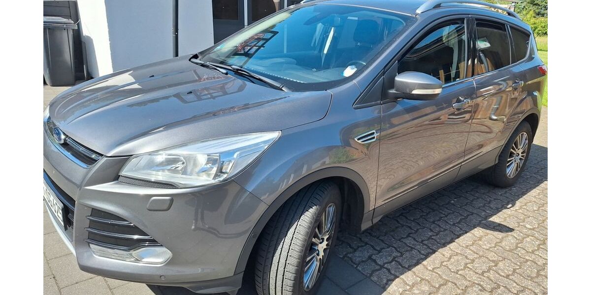 Ford Kuga 214.000 km 5.900 &euro; seevetal 21217