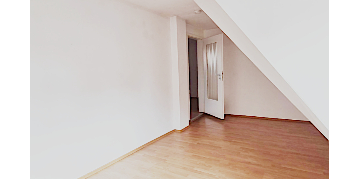 Schöne 3-Zi-Whg - FÜR MAXIMAL 2 PERSONEN -Einbauküche – Tageslichtbad – Wiesengrund in Laufweite zimmer