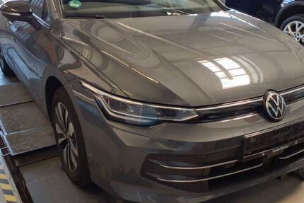 VW Golf 24.257 km 32.430 &euro; Bruckmühl 83052