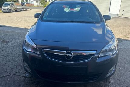 Opel Astra 282.657 km 2.300 € Müllenbach 53520