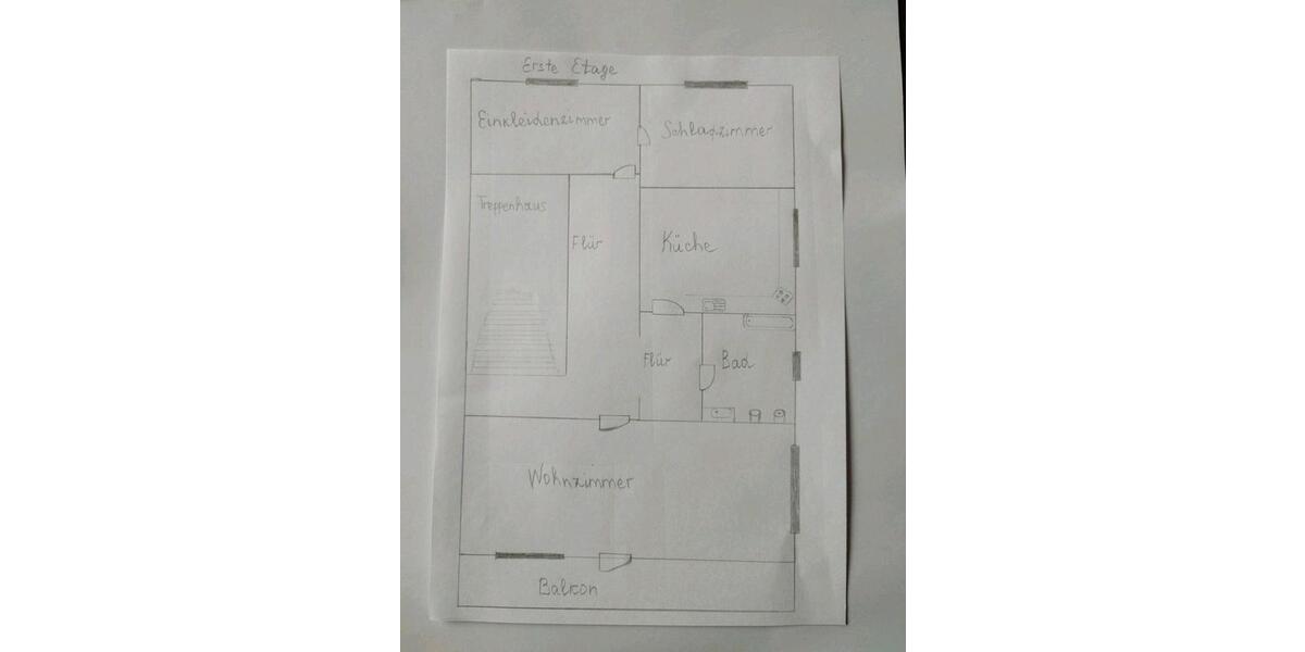 Doppelhaushälfte Beverungen - 7 Zimmer, 140 m&sup2;, 250.000&euro; | Angebot:26883498