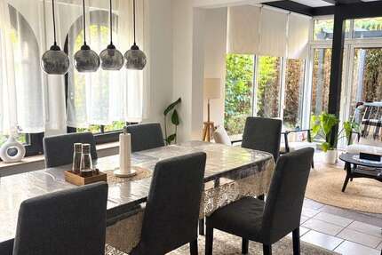 Haus Mühlheim - 5 Zimmer, 170 m&sup2;, 2.500&euro; | Angebot:27385265