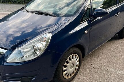 Opel Corsa 124.000 km 2.400 &euro; Altenburg 04600