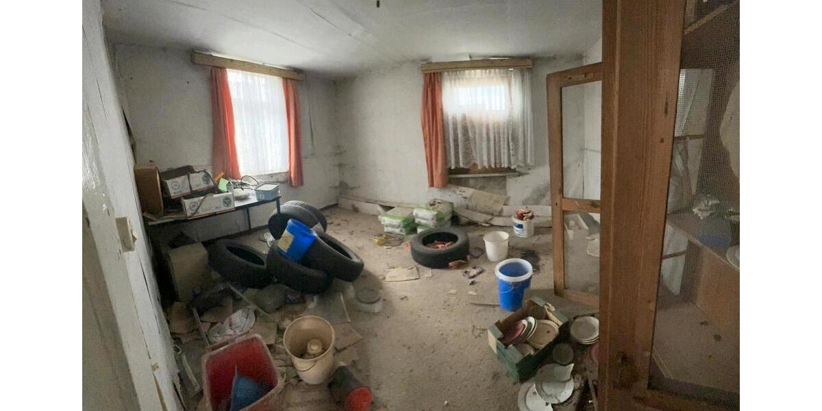 Einfamilienhaus Sondershausen - 8 Zimmer, 120 m&sup2;, 22.800&euro; | Angebot:23360012